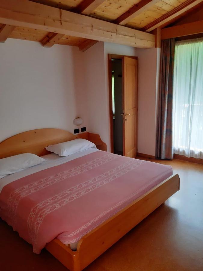 Albergo Scoiattolo Tret Екстер'єр фото