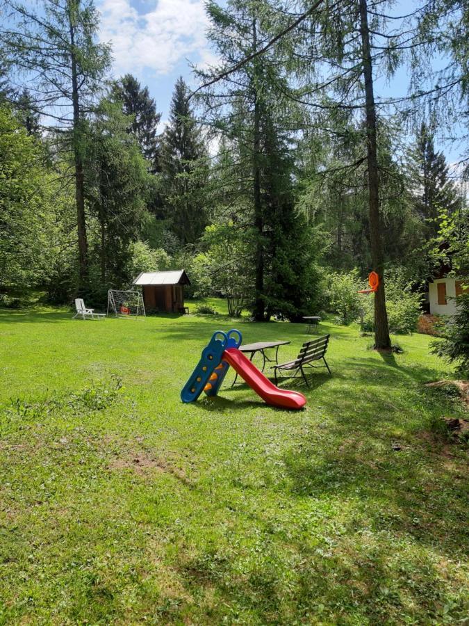 Albergo Scoiattolo Tret Екстер'єр фото