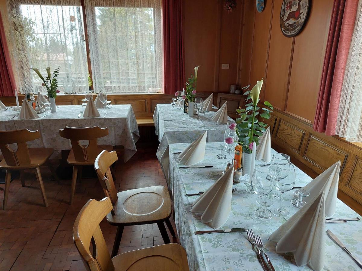 Albergo Scoiattolo Tret Екстер'єр фото